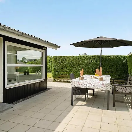 Gronningen X Nyaraló *