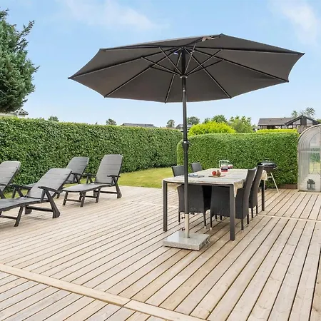 Holiday home 3 Bedroom Awesome In Hejls