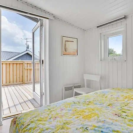 펜션 Cozy Home In Hejls With House Sea View 하일스